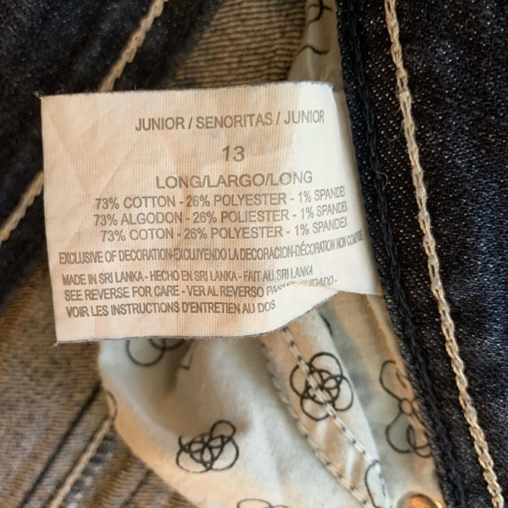 L.E.I. Jeans - Picture 2 of 3